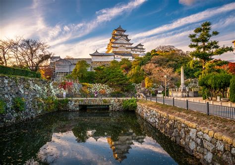 where is himeji castle located in japan
